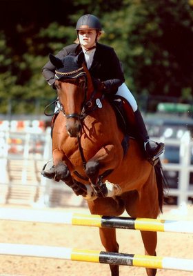Alessa jumping