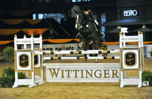 M international jumping
